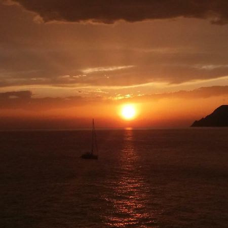 Apartmán Ca'La Luna - In Centro Con Terrazza Riomaggiore Exteriér fotografie