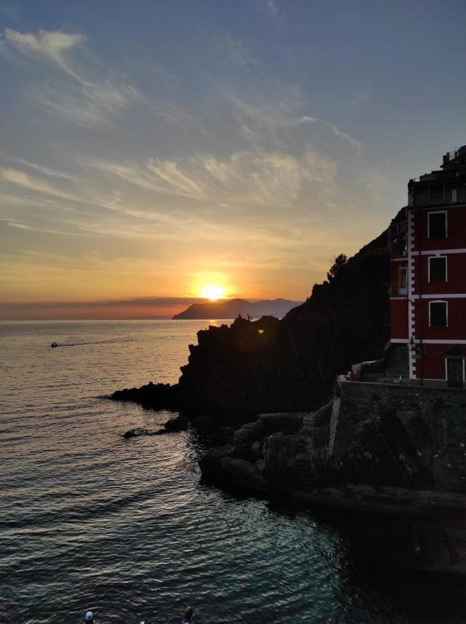 Ca'La Luna - In Centro Con Terrazza Riomaggiore Exteriér fotografie