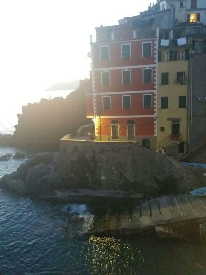 Ca'La Luna - In Centro Con Terrazza Riomaggiore Exteriér fotografie